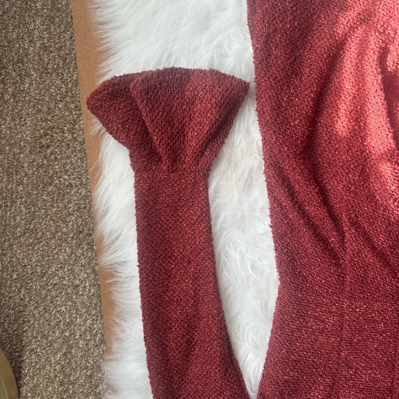 MINERVA FLARED CUFF KNIT WRAP DRESS MAROON - Picture 8 of 11